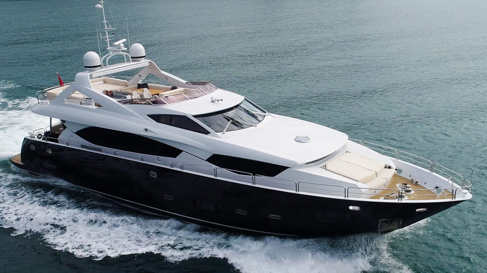 Deseo yacht (Sunseeker, 29.8m, 2010)
